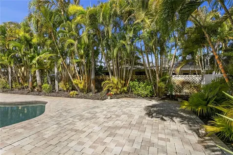 6604 Blue Heron Drive S St Petersburg FL 33707