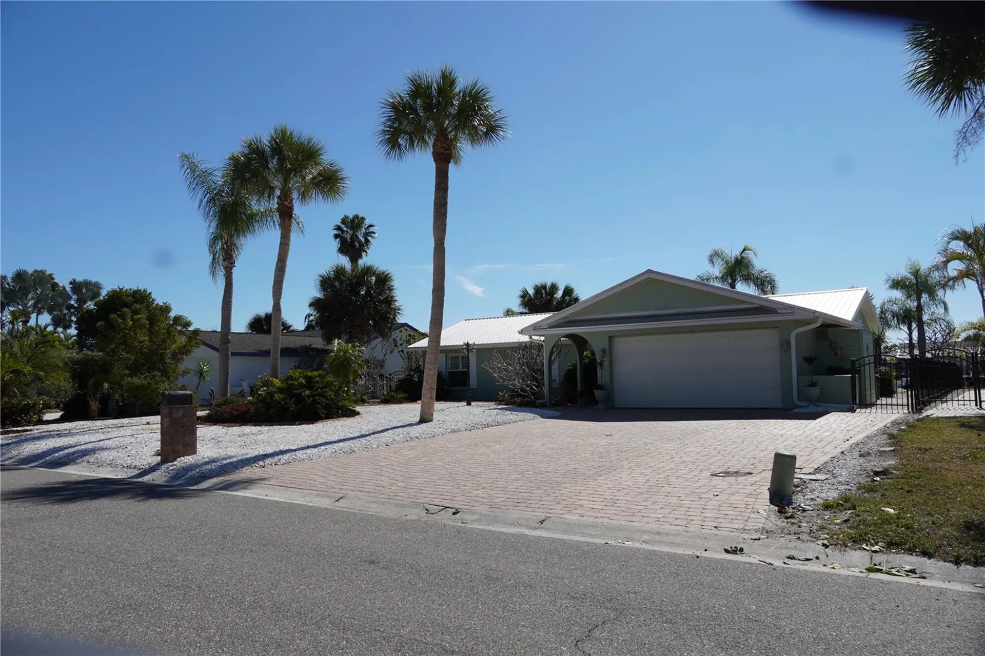 908 Sago Palm Way Apollo Beach FL 33572