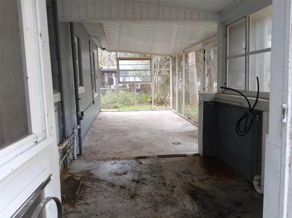5604 Riverside Drive Yankeetown FL 34498