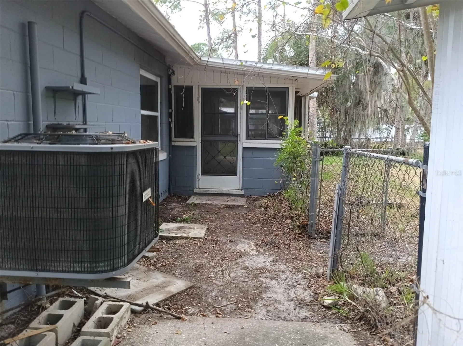 5604 Riverside Drive Yankeetown FL 34498