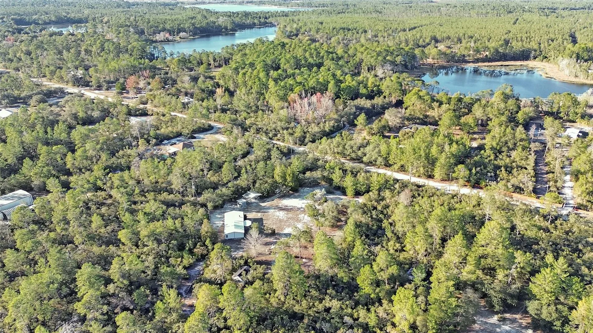 27130 Fishermans Road Paisley FL 32767
