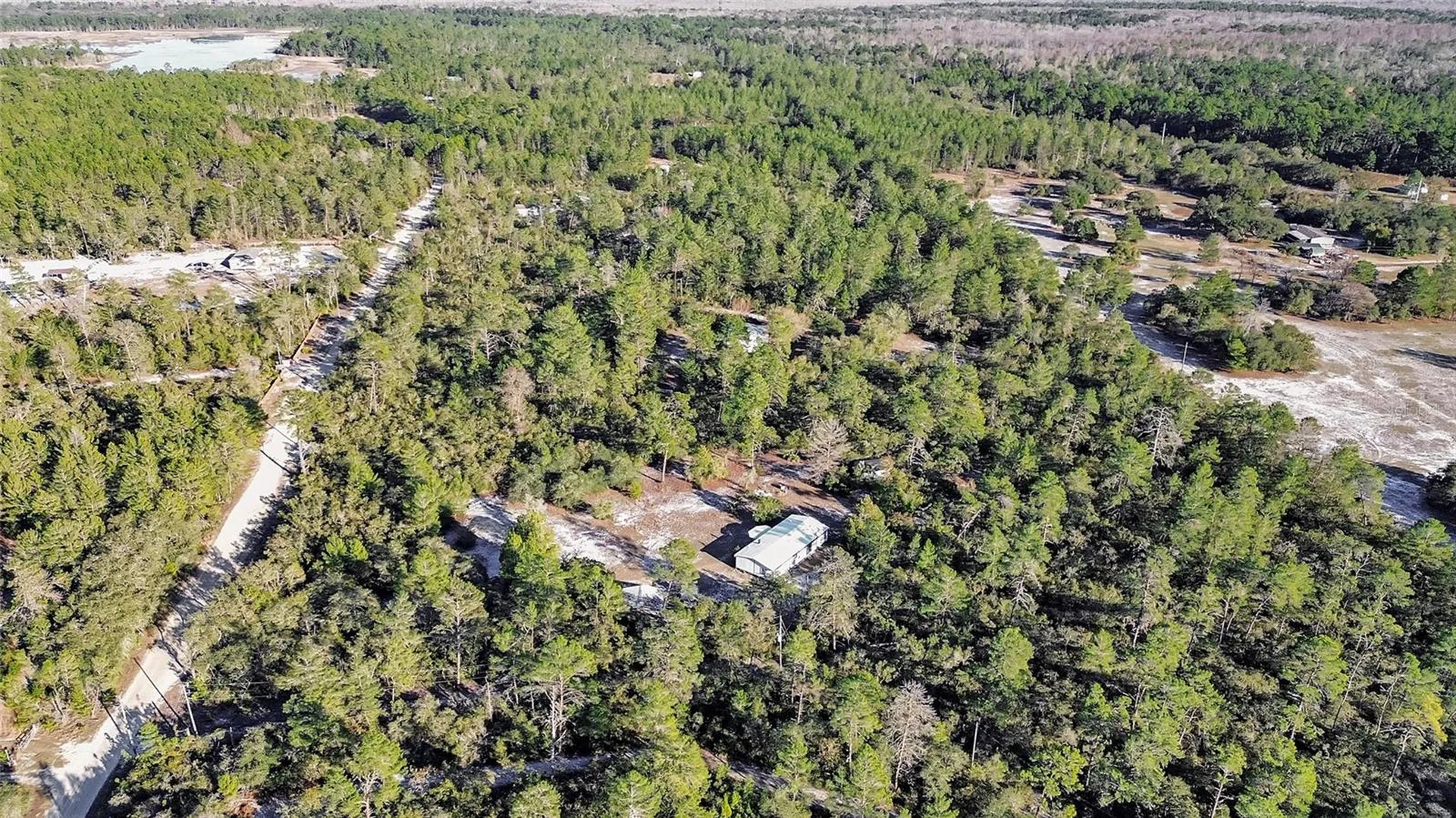 27130 Fishermans Road Paisley FL 32767