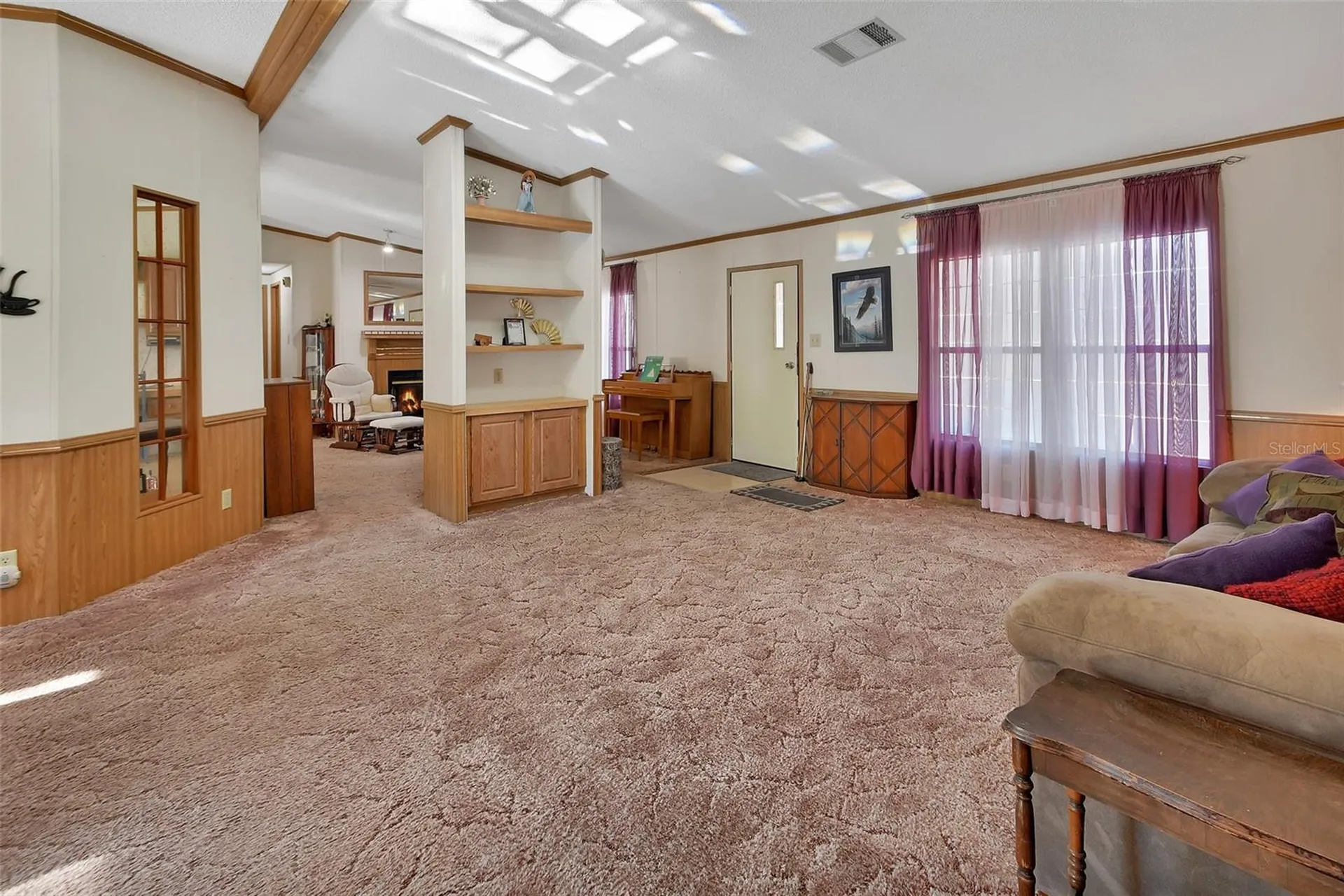 27130 Fishermans Road Paisley FL 32767