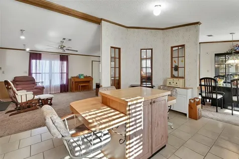 27130 Fishermans Road Paisley FL 32767