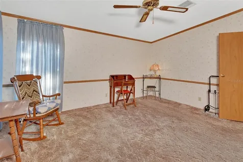 27130 Fishermans Road Paisley FL 32767