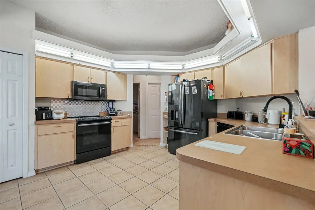 2405 Ainsworth Avenue Spring Hill FL 34609