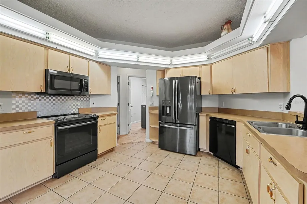 2405 Ainsworth Avenue Spring Hill FL 34609