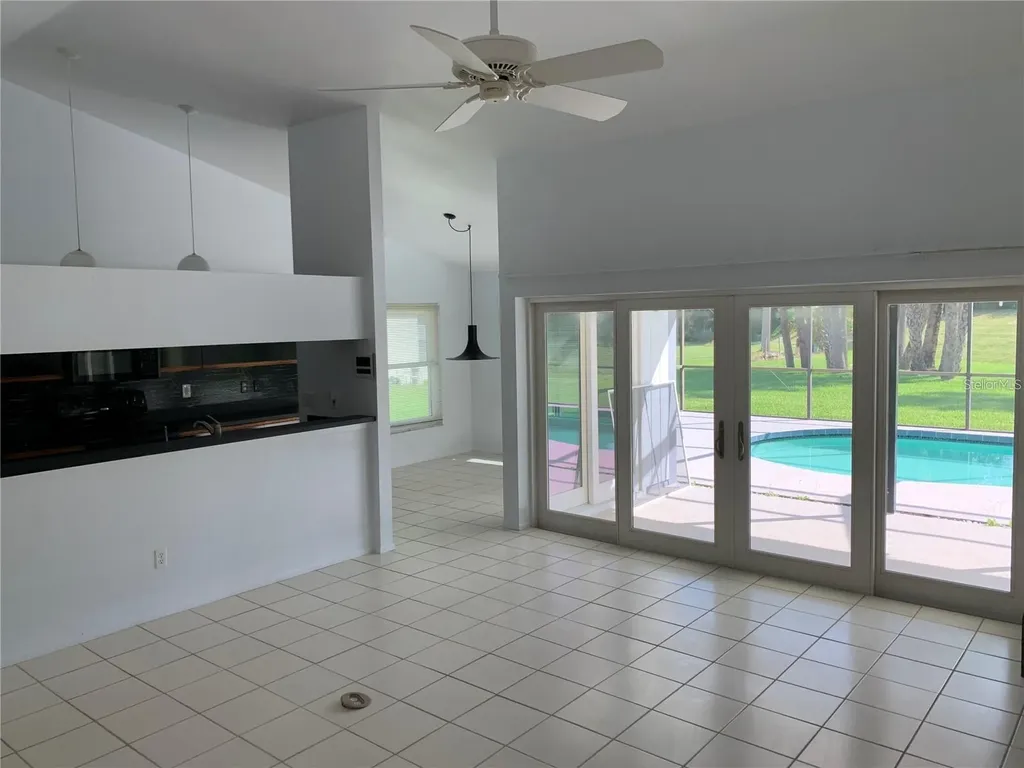 3982 Kingston Drive Sarasota FL 34238