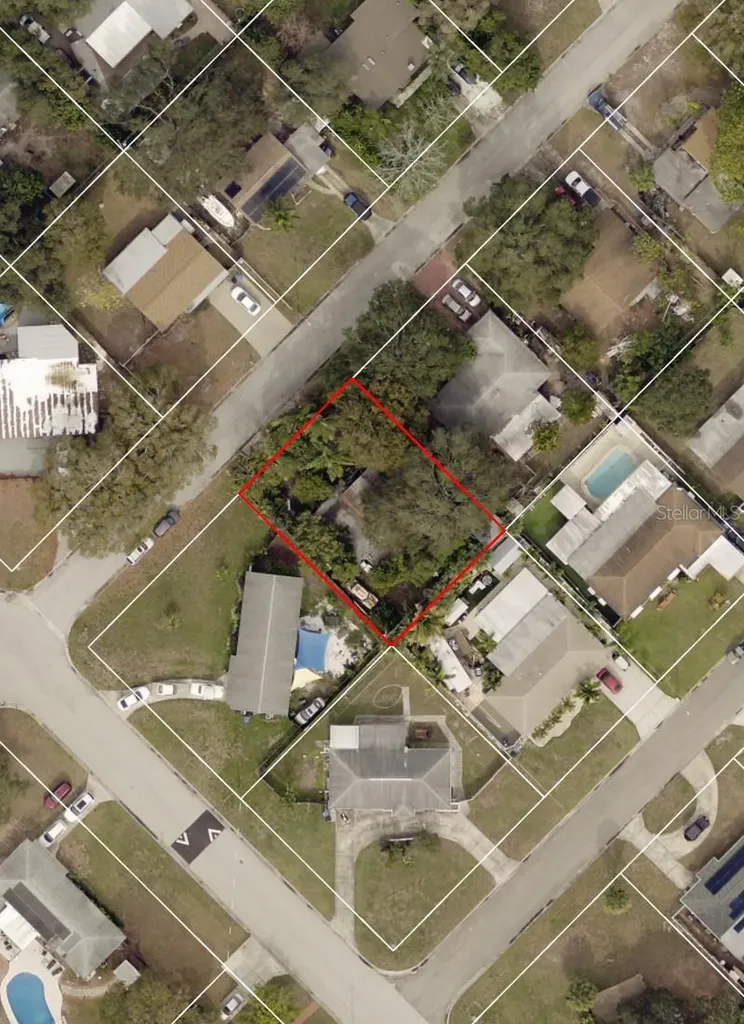 6611 Kingswood Drive N St Petersburg FL 33702