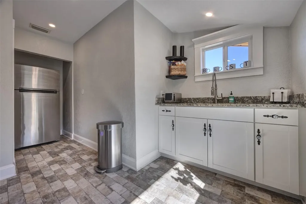 117 E Euclid Avenue Deland FL 32724