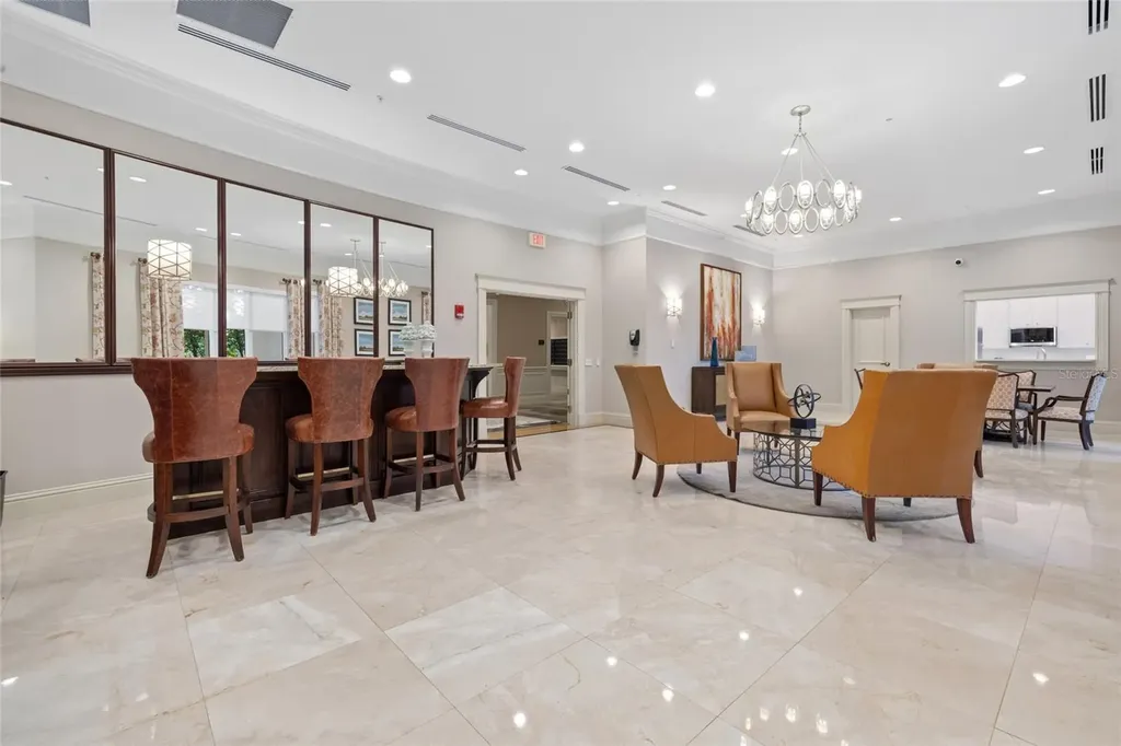 800 N Tamiami Trail Sarasota FL 34236