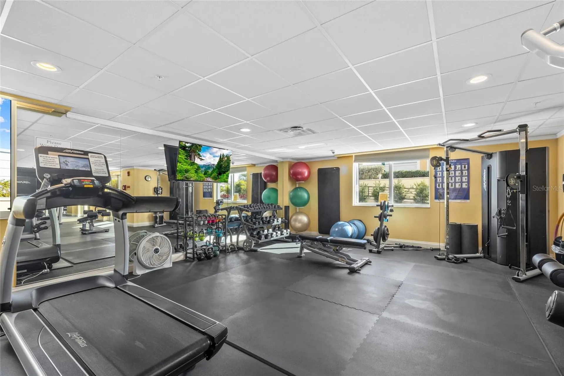 800 N Tamiami Trail Sarasota FL 34236
