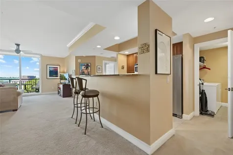 800 N Tamiami Trail Sarasota FL 34236