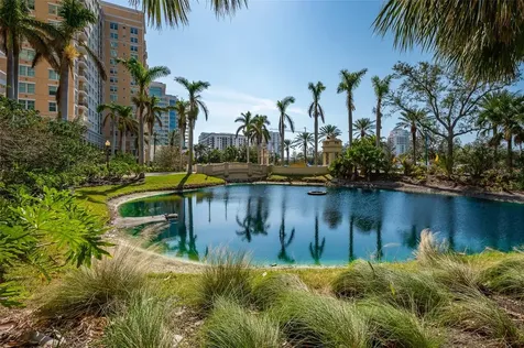 800 N Tamiami Trail Sarasota FL 34236