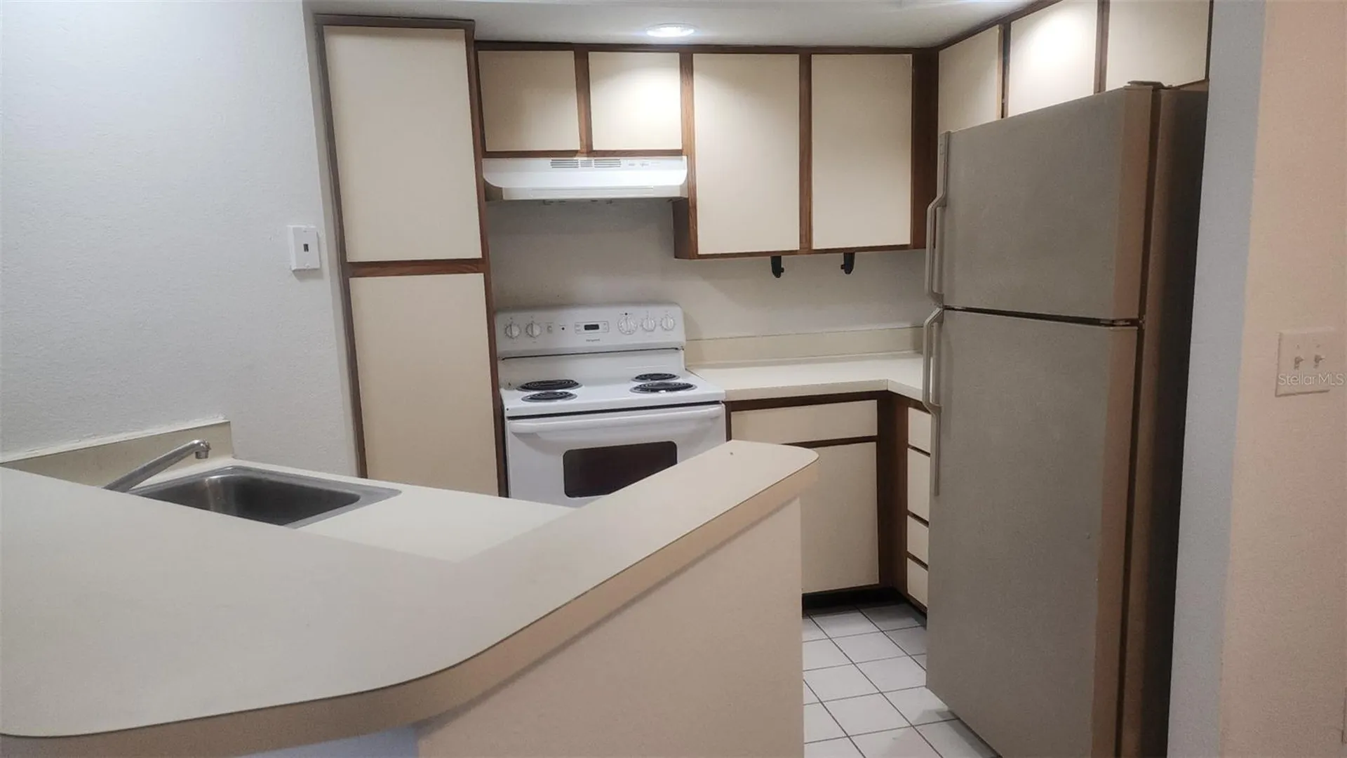 5713 Gatlin Avenue Orlando FL 32822