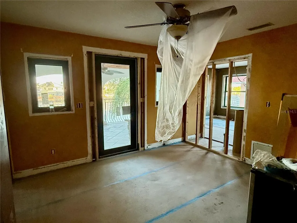 11320 6th Street E Treasure Island FL 33706