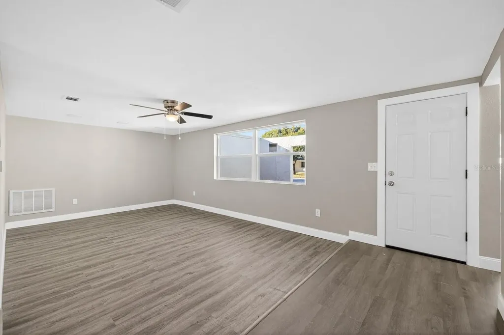3340 Honeymoon Lane Holiday FL 34691