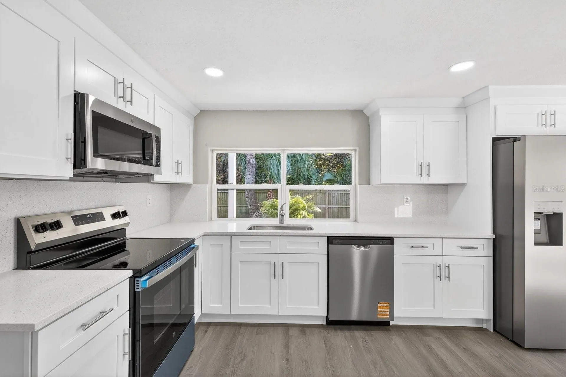3340 Honeymoon Lane Holiday FL 34691