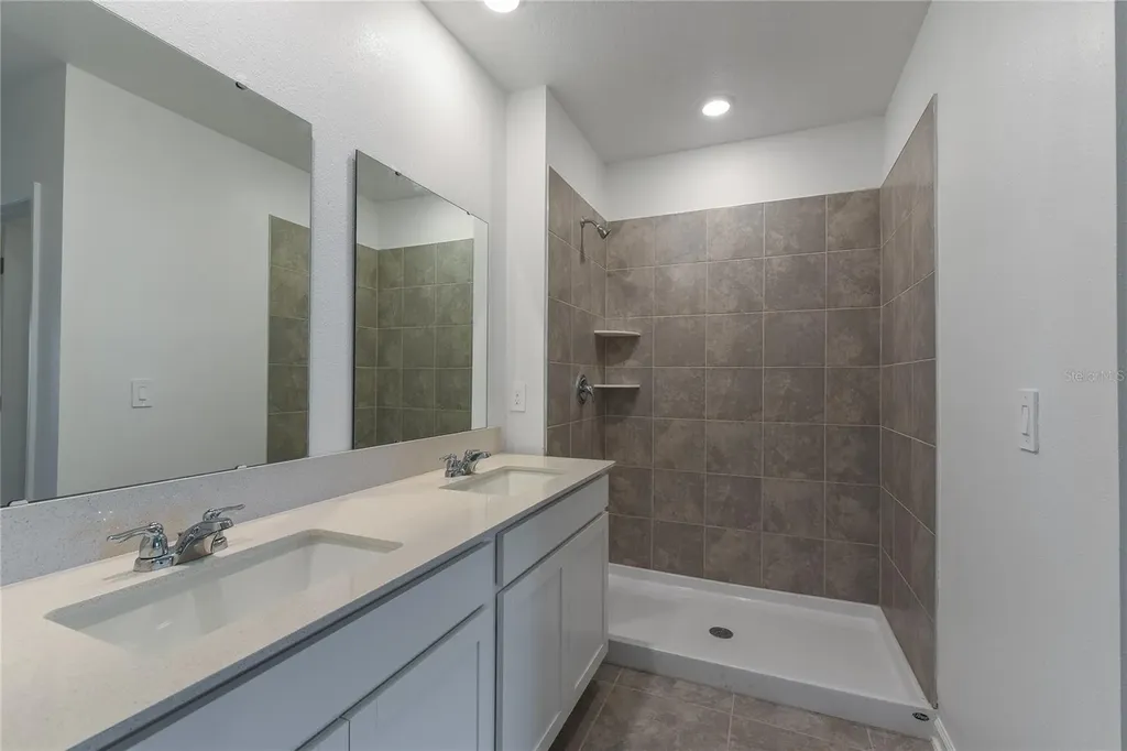 2194 Aquifer Lane Davenport FL 33837