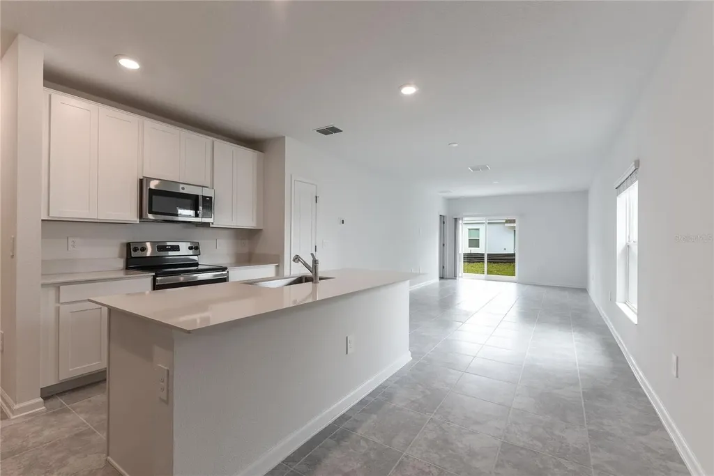 2194 Aquifer Lane Davenport FL 33837