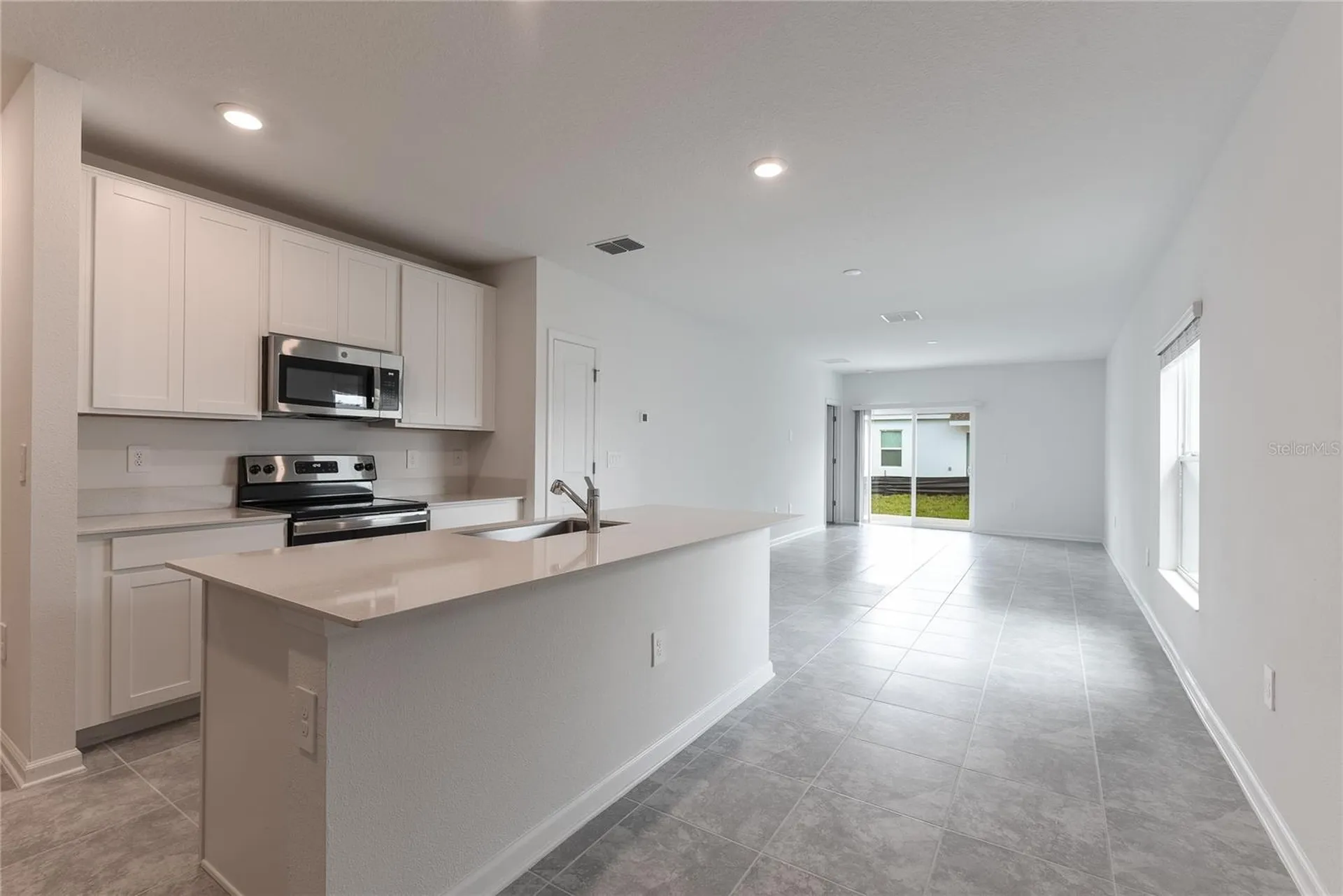 2194 Aquifer Lane Davenport FL 33837