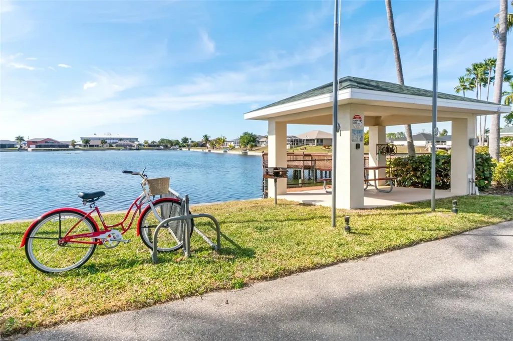 1777 Emerald Cove Circle Cape Coral FL 33991