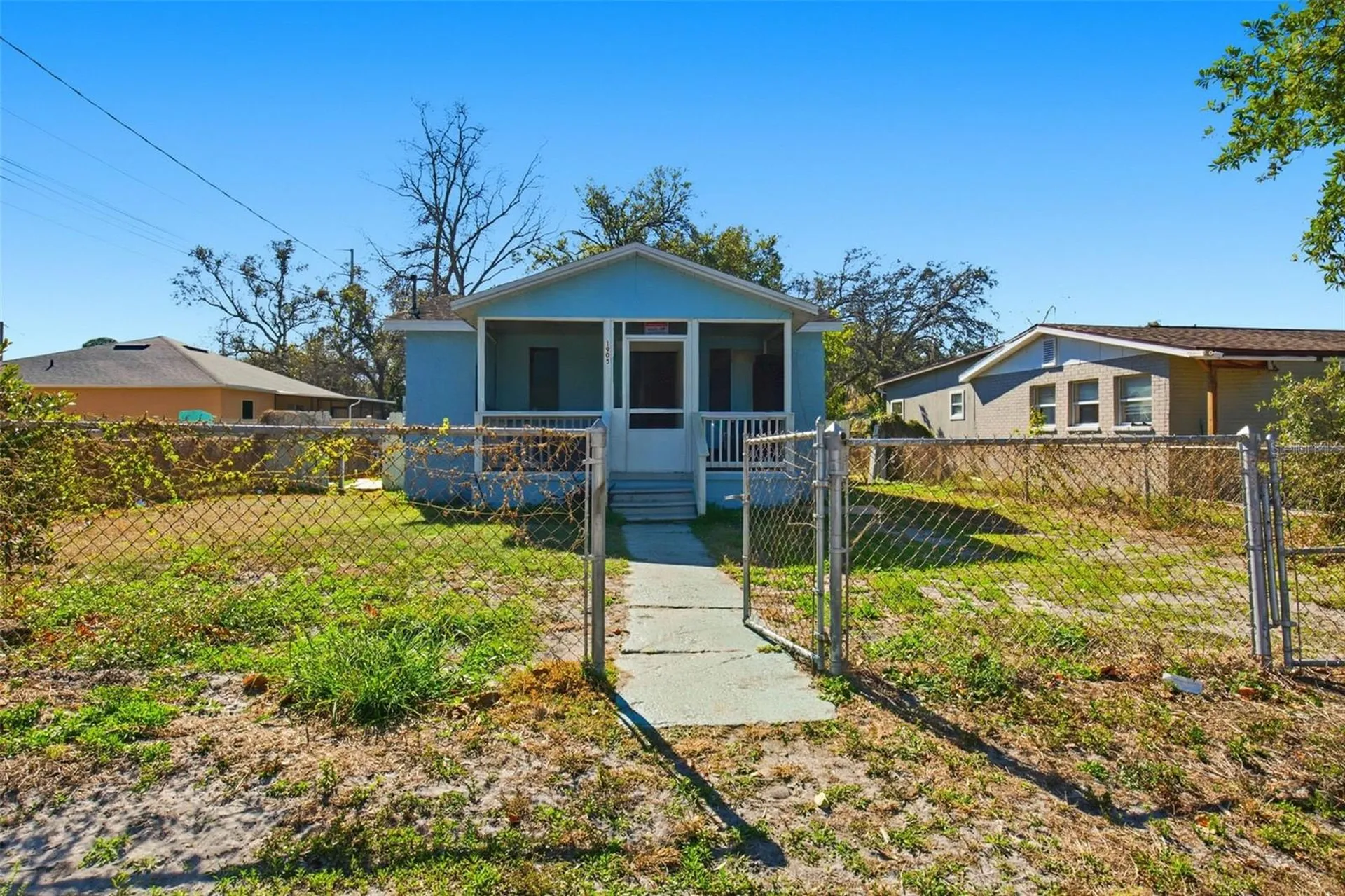 1905 E Annona Avenue Tampa FL 33612