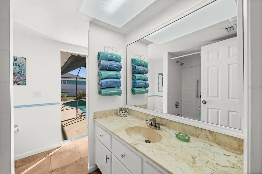 250 SW 37th Terrace Cape Coral FL 33914