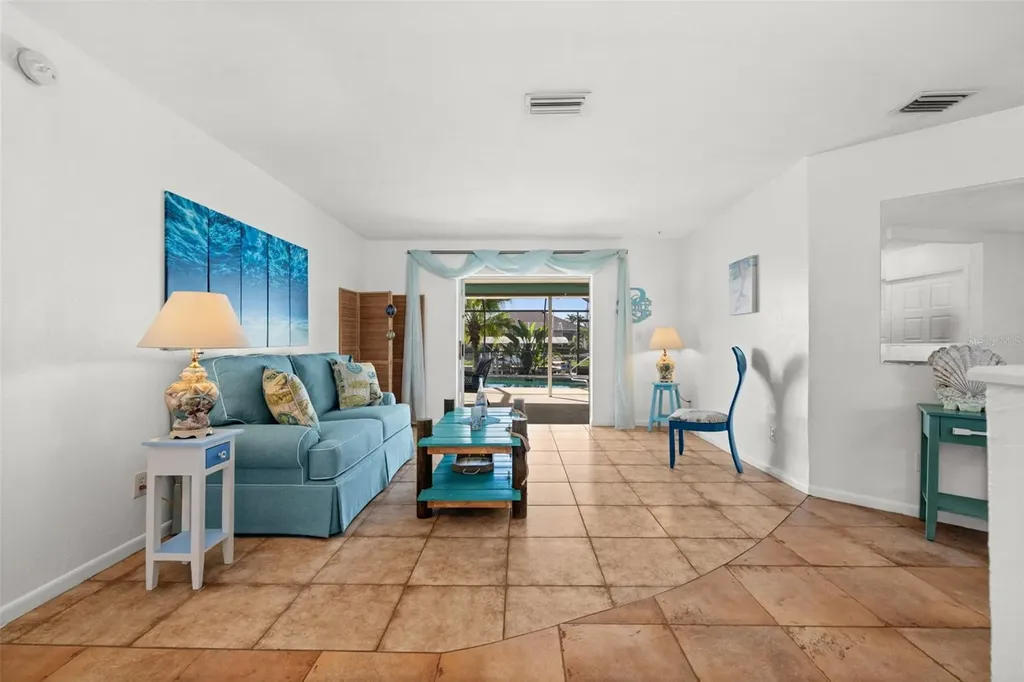 250 SW 37th Terrace Cape Coral FL 33914