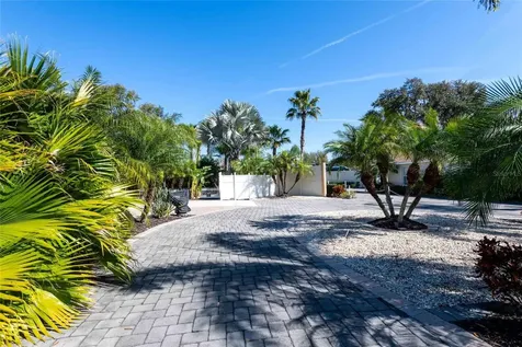 20300 Leonard Road Lutz FL 33558