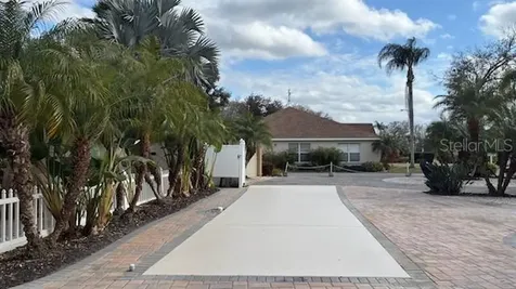 20300 Leonard Road Lutz FL 33558