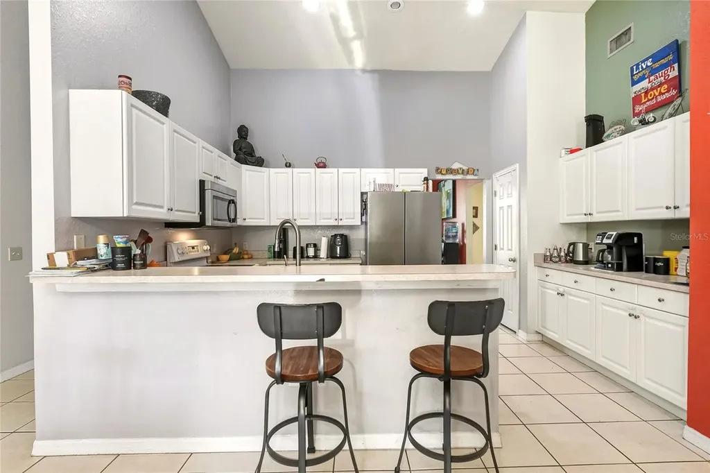 1703 Oakwood Estates Drive Plant City FL 33563