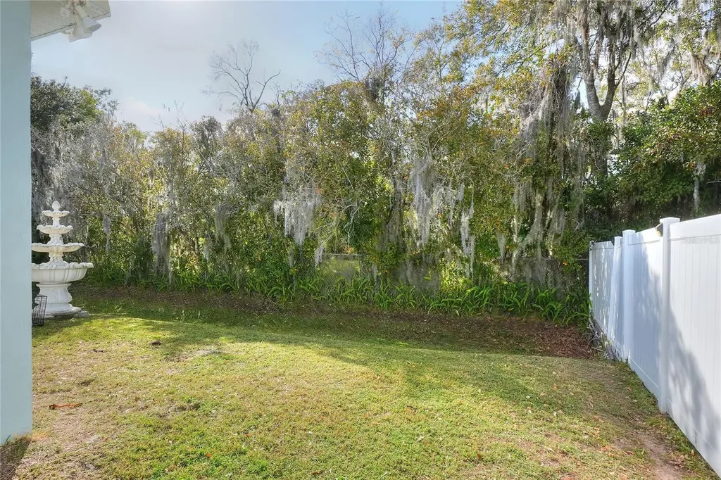 1703 Oakwood Estates Drive Plant City FL 33563