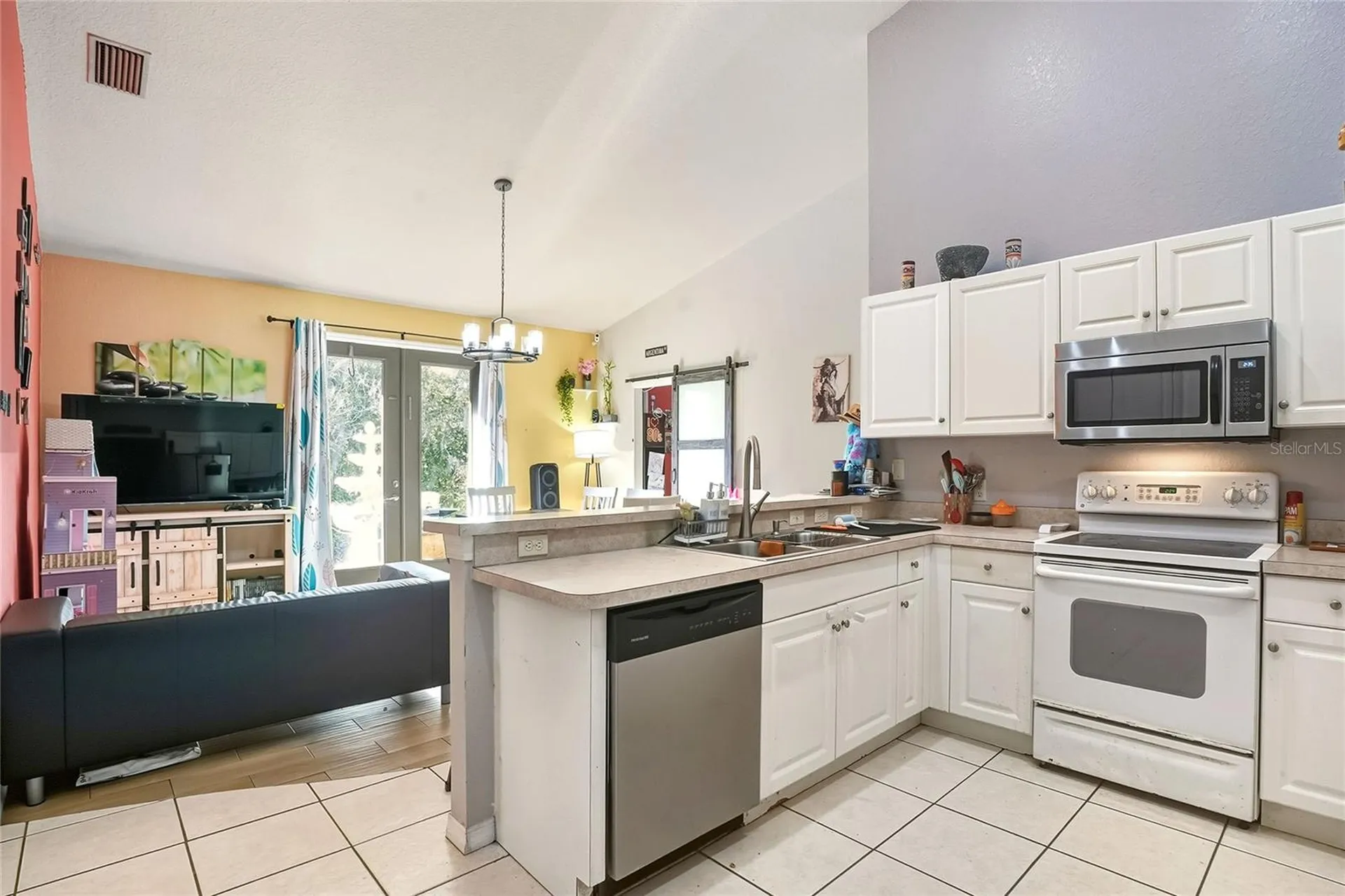 1703 Oakwood Estates Drive Plant City FL 33563