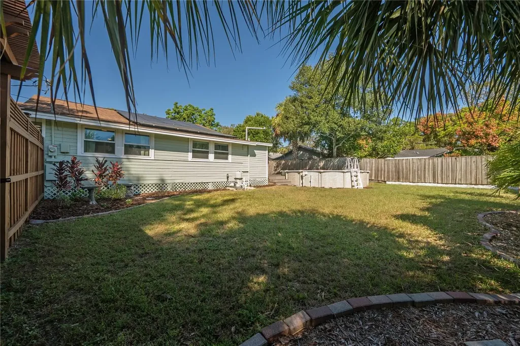 1404 E Cayuga Street Tampa FL 33603