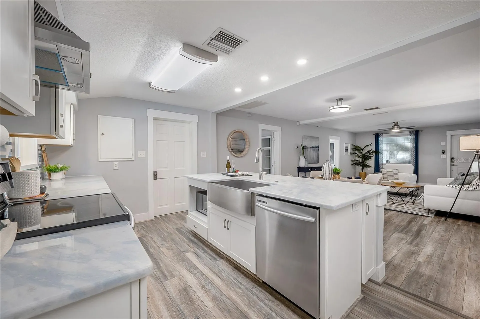 1404 E Cayuga Street Tampa FL 33603