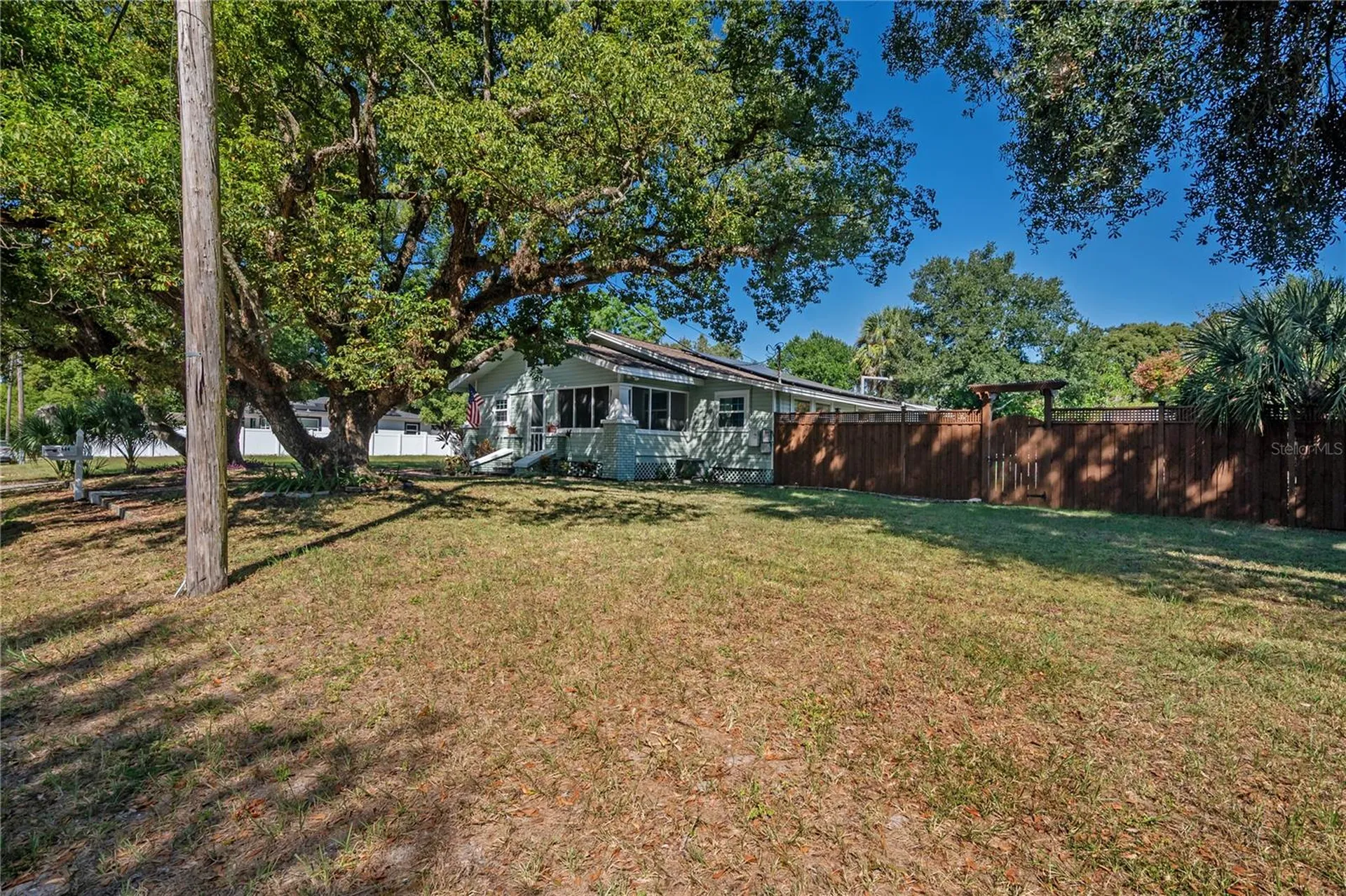 1404 E Cayuga Street Tampa FL 33603
