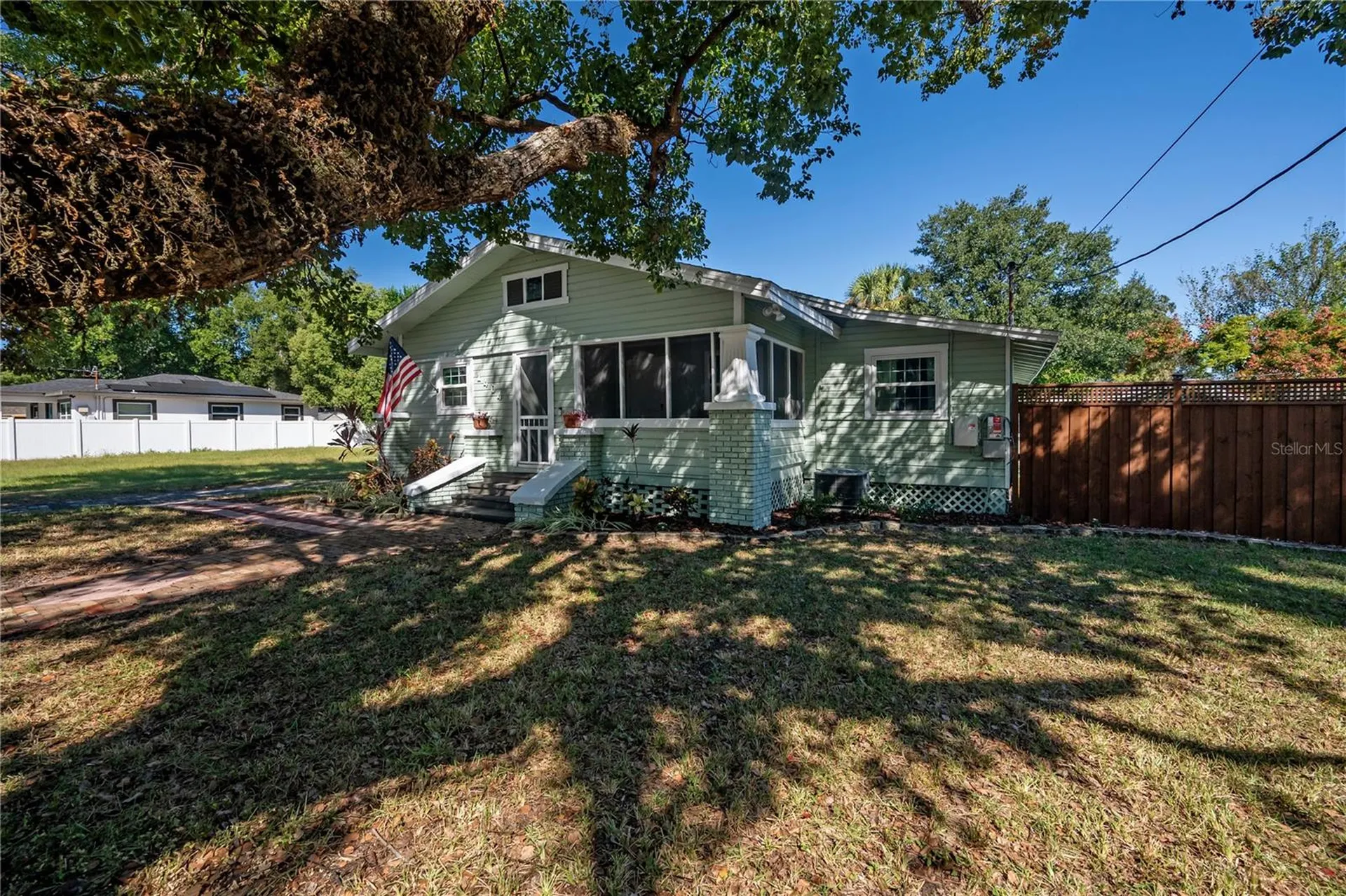 1404 E Cayuga Street Tampa FL 33603