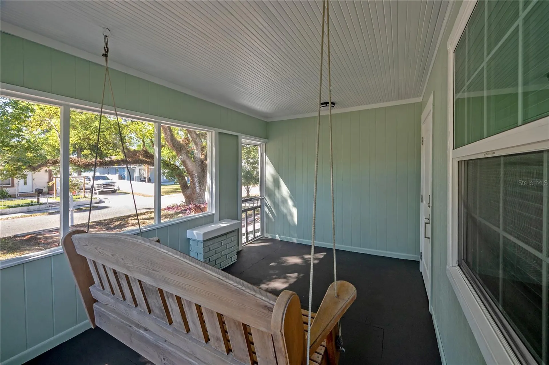 1404 E Cayuga Street Tampa FL 33603