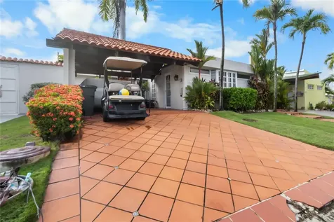 AD5 Calle Baleares Humacao PR 00791
