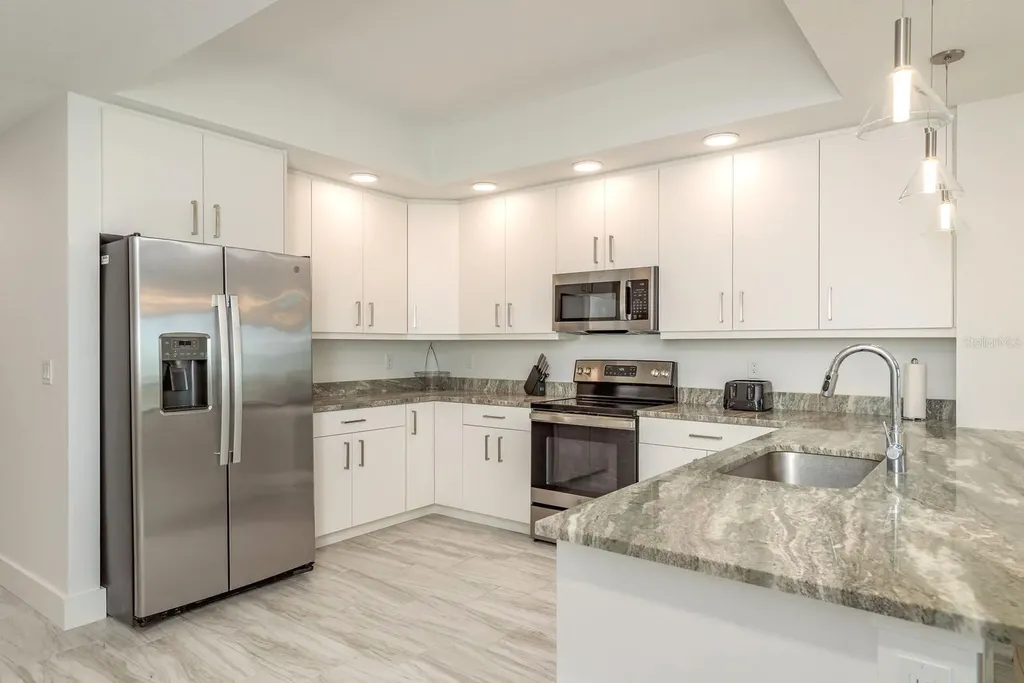 415 Island Way Clearwater Beach FL 33767