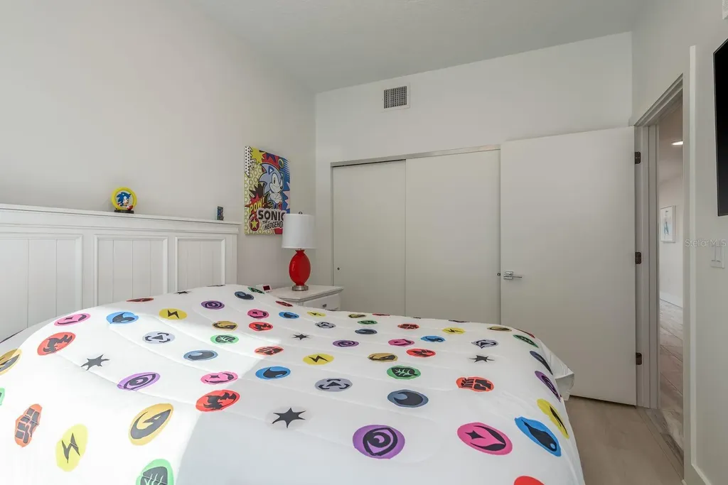 415 Island Way Clearwater Beach FL 33767