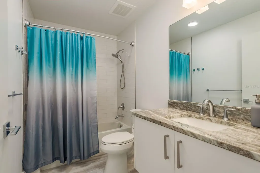 415 Island Way Clearwater Beach FL 33767