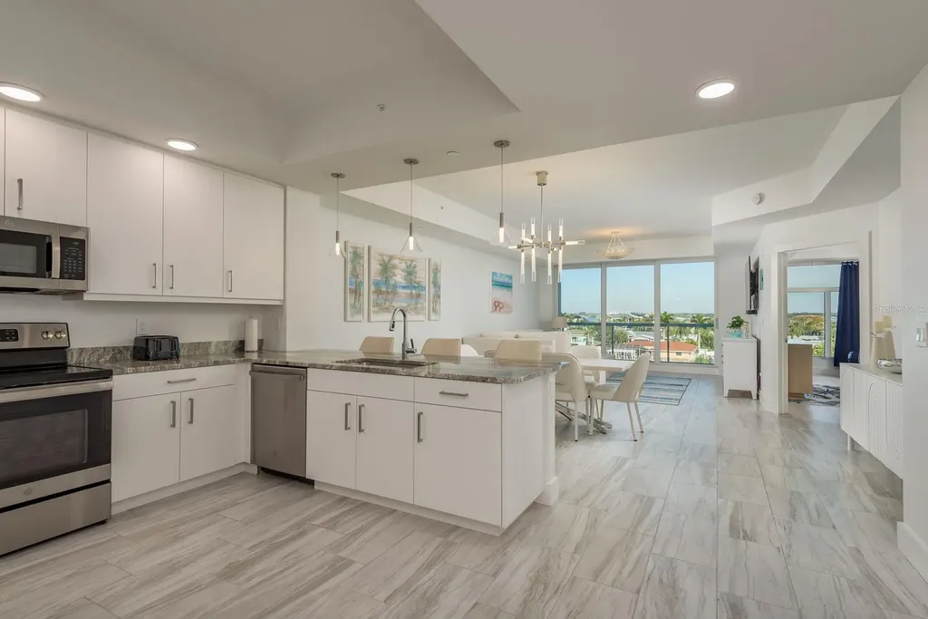 415 Island Way Clearwater Beach FL 33767