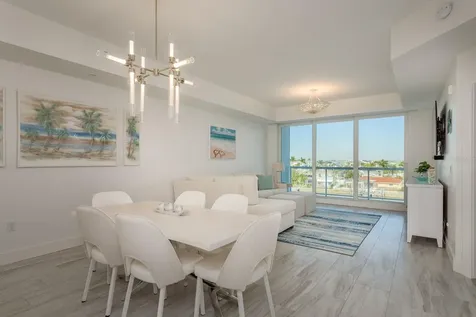 415 Island Way Clearwater Beach FL 33767