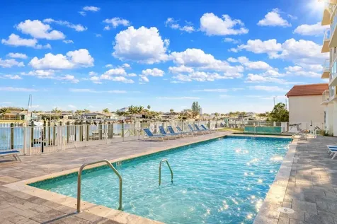 415 Island Way Clearwater Beach FL 33767