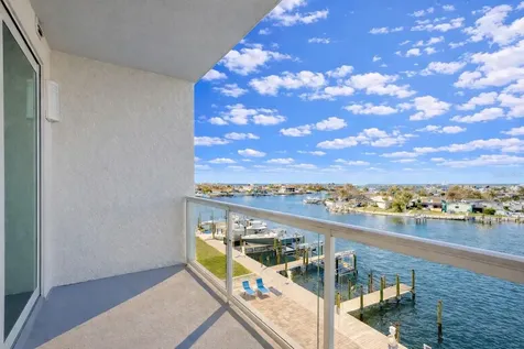415 Island Way Clearwater Beach FL 33767