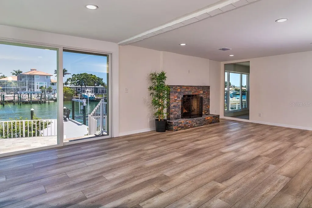 451 Palm Island NE Clearwater Beach FL 33767