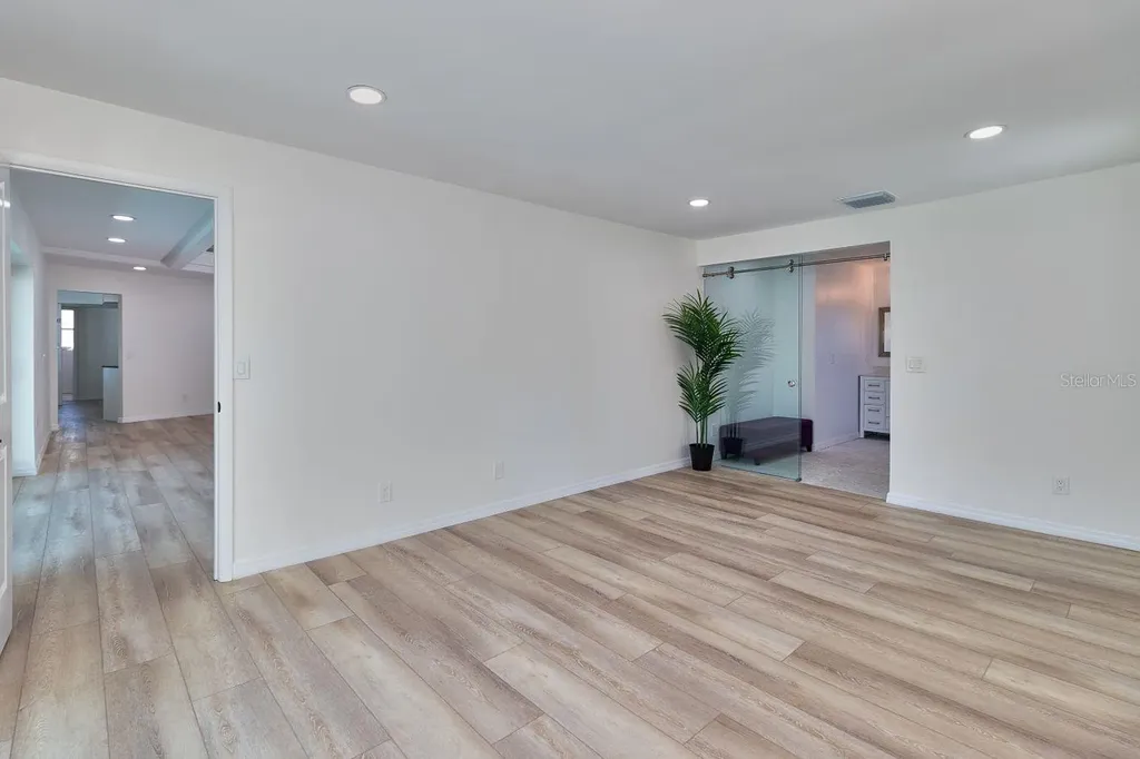 451 Palm Island NE Clearwater Beach FL 33767