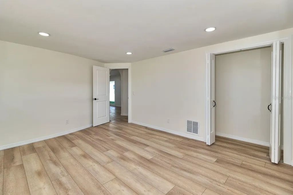 451 Palm Island NE Clearwater Beach FL 33767